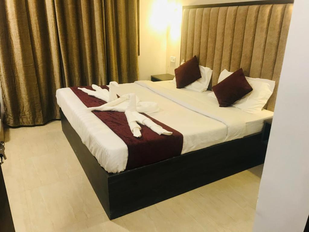 The Divine Oak Hotel Katra  Exterior photo