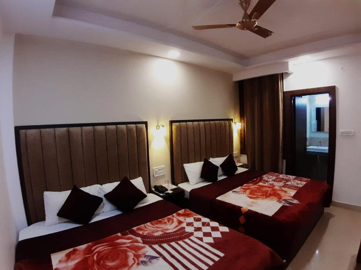 The Divine Oak Hotel Katra  Exterior photo